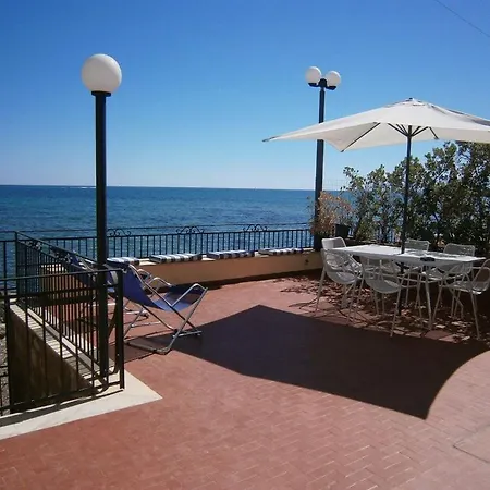 Terrazza Sul Mare Feriehus *